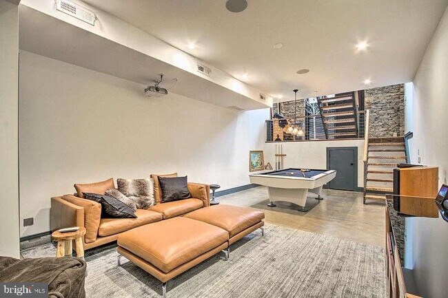 Photo - 2128 E Firth St