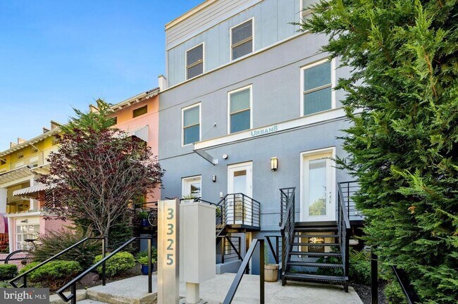 Building Photo - 3325 11th St NW Unit 7