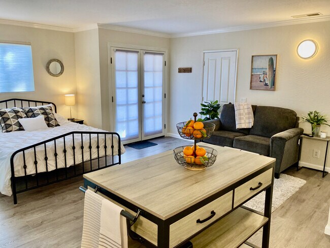 Photo - 6213 Muirfield Dr Unit Studio