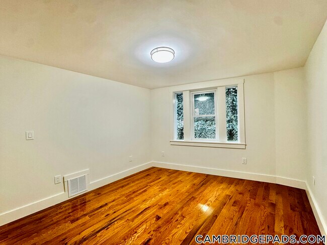 Photo - 38 Gibson St Unit 5B