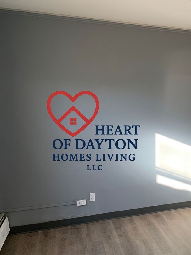 Photo - 1732A E 3rd Unit 1732 A E 3RD