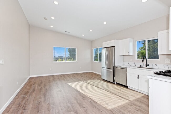 Photo - Private balcony + private patio!