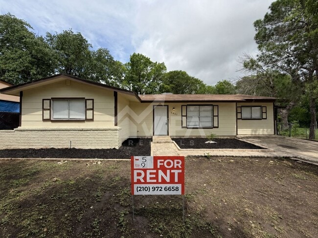 Building Photo - 6407 Greencastle Dr