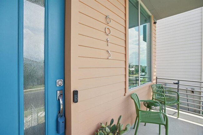 Photo - 6013 Florencia Ln