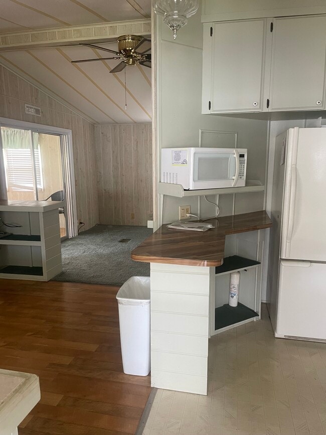 Photo - 5533 Williamsburg Ln