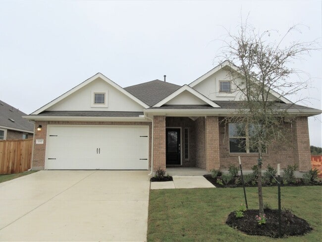 Building Photo - Carneros Ranch 3-bedroom/2-bath Home - Leander ISD