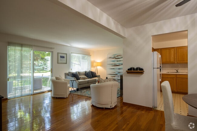 Modelo - 1HAB, 1BA - 805SF - Park Ridge Commons