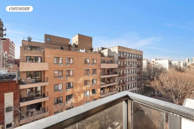 Photo - 399 E 8th St