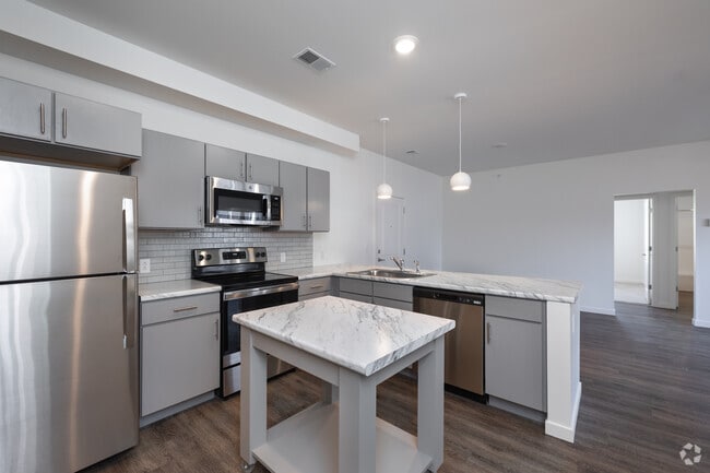 Onyx Model - 3 BR, 2 BA, 1,354 SF - Kitchen