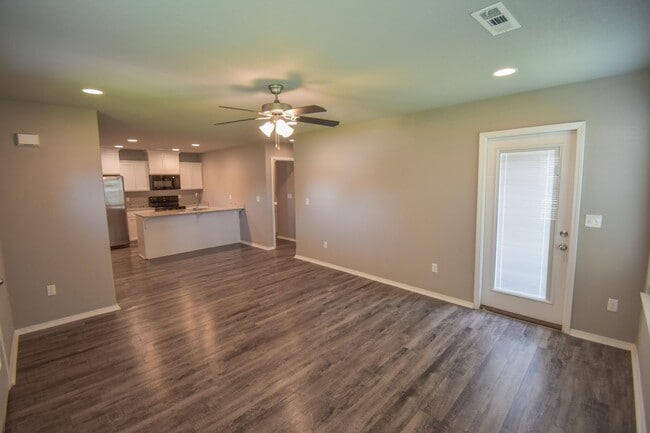 Photo - 820 Hindman Dr