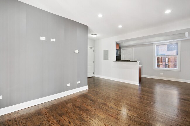 Photo - 7724 N Ashland Ave