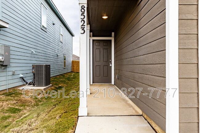 Photo - 8523 Loska Grn