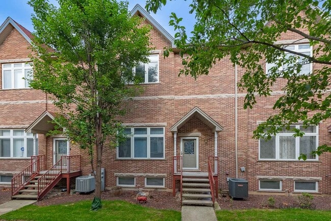 Building Photo - 3607 W 53rd St