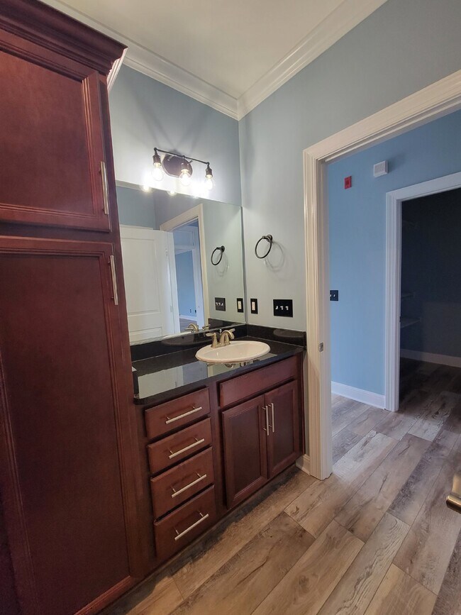 Photo - Germantown Gem! Unit Apt 406