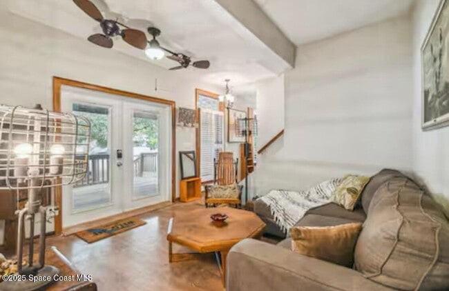 Photo - 1467 Guava Ave