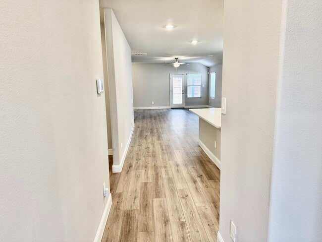 Photo - 2358 Aspen Hl Dr Unit 1