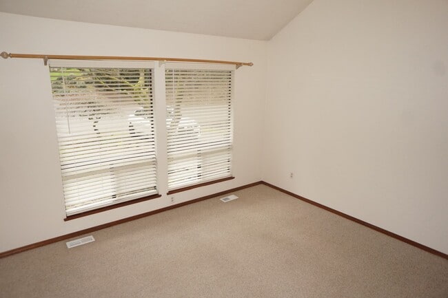 Photo - Lake Oswego South Shore Side Traditional