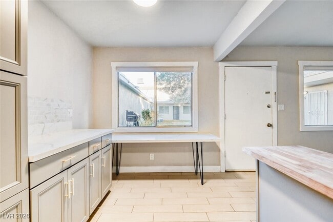 Photo - 304 Orland St Unit 38