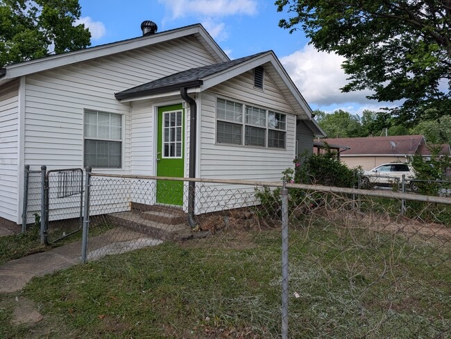 Photo - 1318 W Huntsville Ave