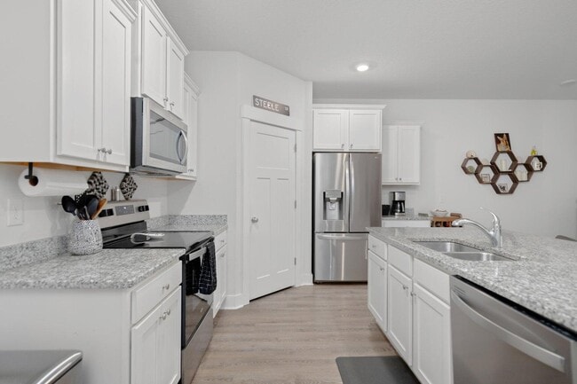 Photo - 6196 Jenks Dr