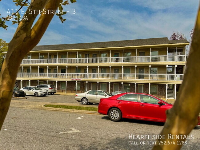 Building Photo - 411 E 5th St