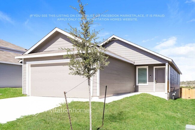 Photo - 3222 Roslyn Grist