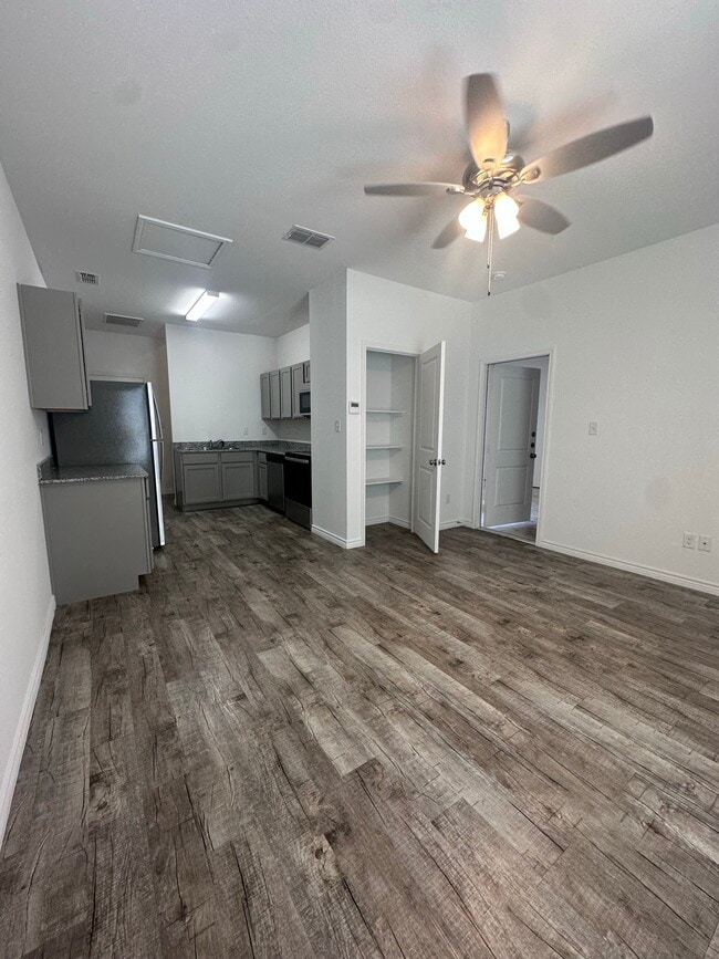 Photo - Indian Creek Community