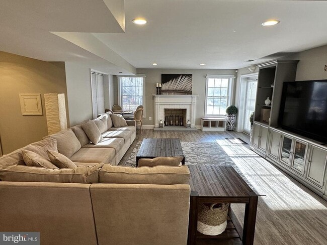 Photo - 3313 Prosperity Ave