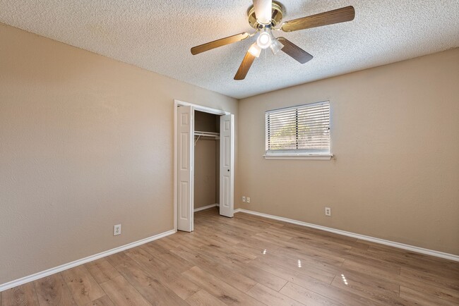 Photo - Charming North Austin Living with Fireplac...