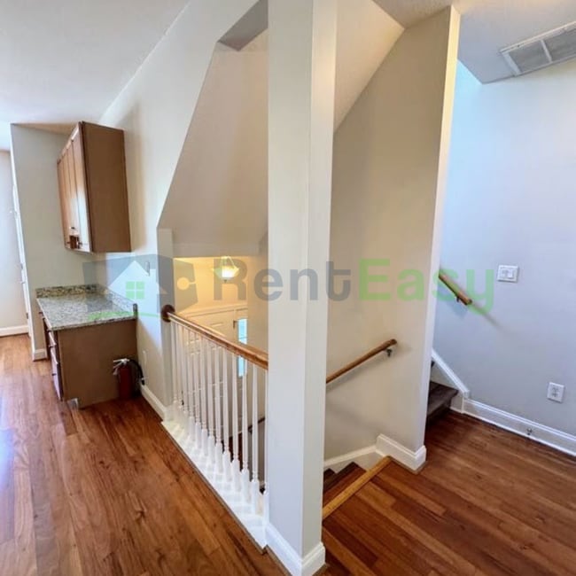 Photo - 4405 Harlesden Dr