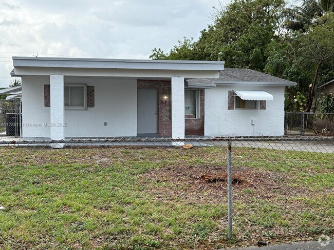 Building Photo - 2631 NW 25th St Rental