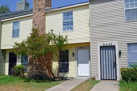 Building Photo - 9451 Olde Village Ct