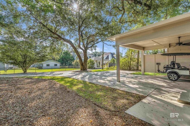 Photo - 357 Azalea St