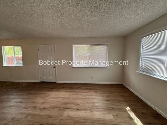 Photo - 1501 N Edmonds Dr Unit Edmonds Dr N 1501 A
