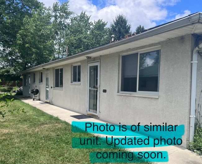 Entrance. Unit is an end unit. - 1971 Vaughn St Unit C