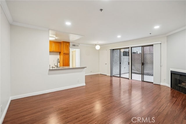 Photo - 11162 Camarillo St Unidad 106