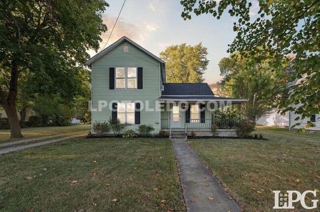 Photo - 106 Perry St House