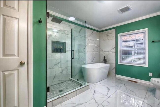 Photo - 1225 Graymont Dr SW