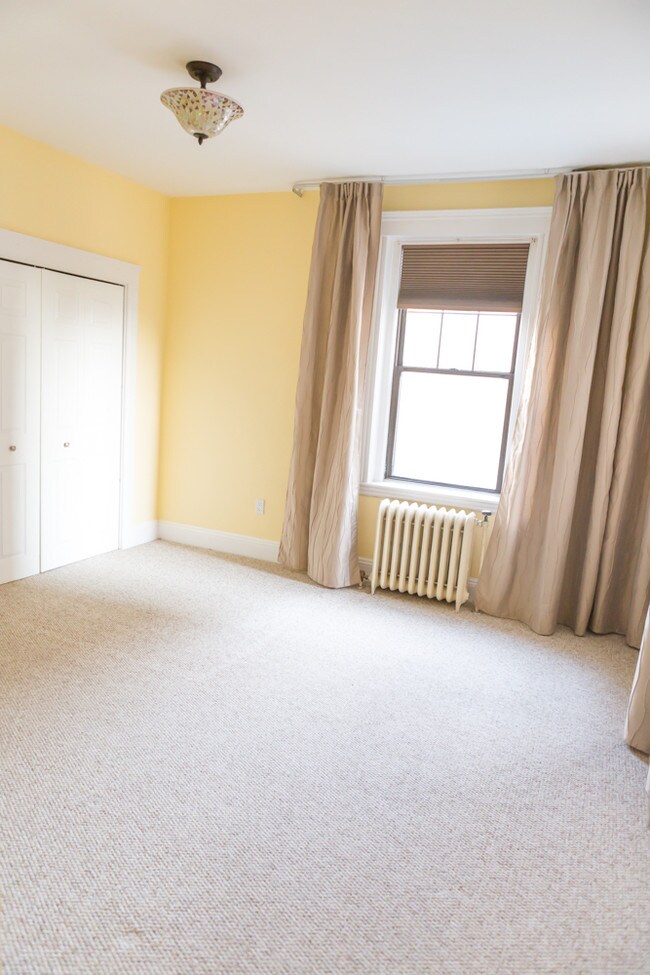 bedroom 1 - 6 Sutherland Rd Unit 33