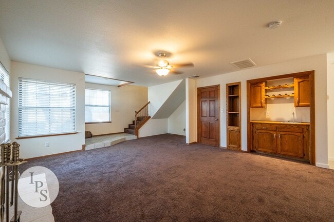 Photo - Westside Kerman Prestigious TownHome, 2/2,...