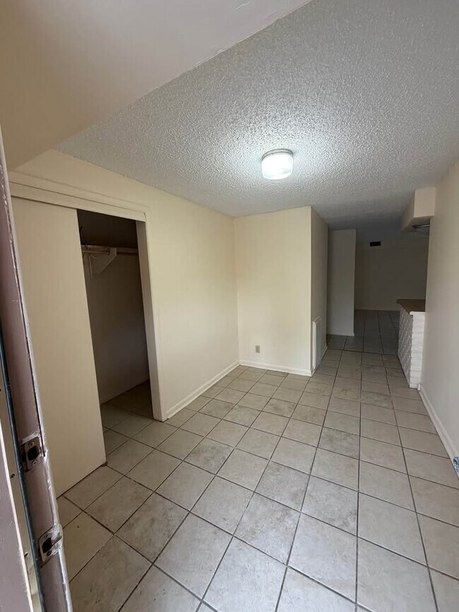 Photo - 1722 E Cherry St Unidad E38