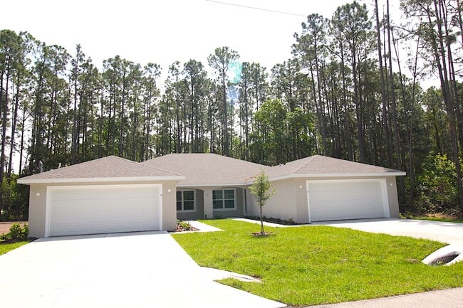 Photo - Spacious 4 Bed 2 Bath 2 Car Townhome Built in 2022 in Palm Coast!