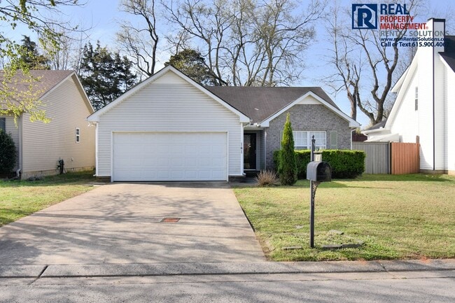 Building Photo - Adorable 3 bd house in the heart of Murfreesboro! Attached Garage!