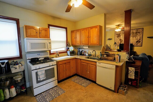 Photo - 15 Sumner St Unit 1