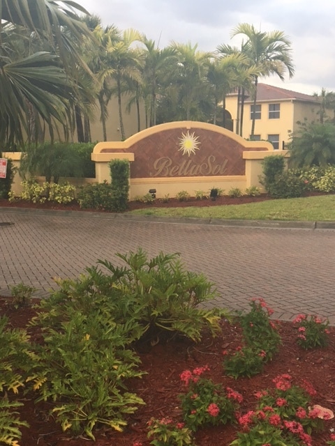 Building Photo - 4287 Bellasol Circle Loop Unit 2414