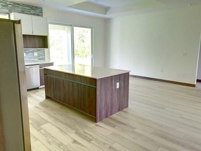 Photo - 4507 Knowles Ln