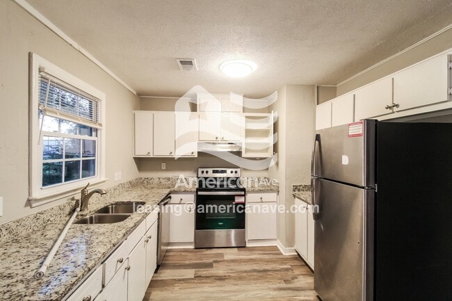 Photo - 122 Victor Rd