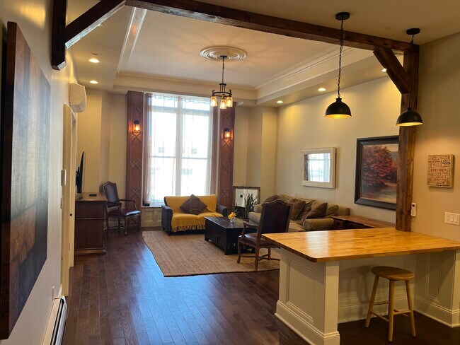 Photo - 5 Madison Pl