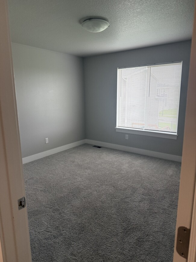 Photo - 1504 NE Polk Dr