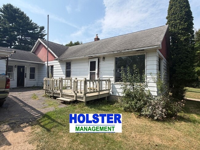Building Photo - 1507 E Wausau Ave